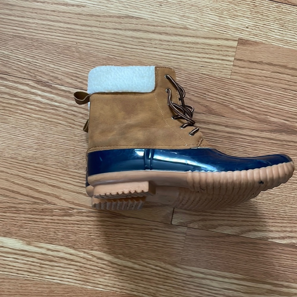 Cute boots!!